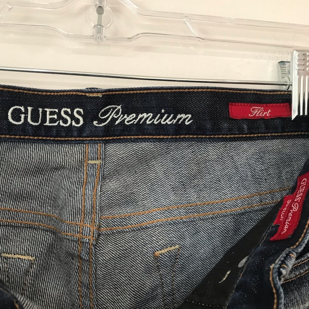 Guess Women’s Flirt Boot Cut Jeans Size 28 - Picture 4 of 12